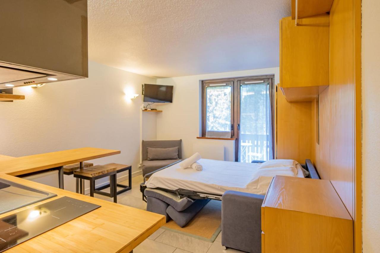 シャモニーLittle Nest- Peaceful With Breathtaking View Of Mont-Blancアパートメント エクステリア 写真